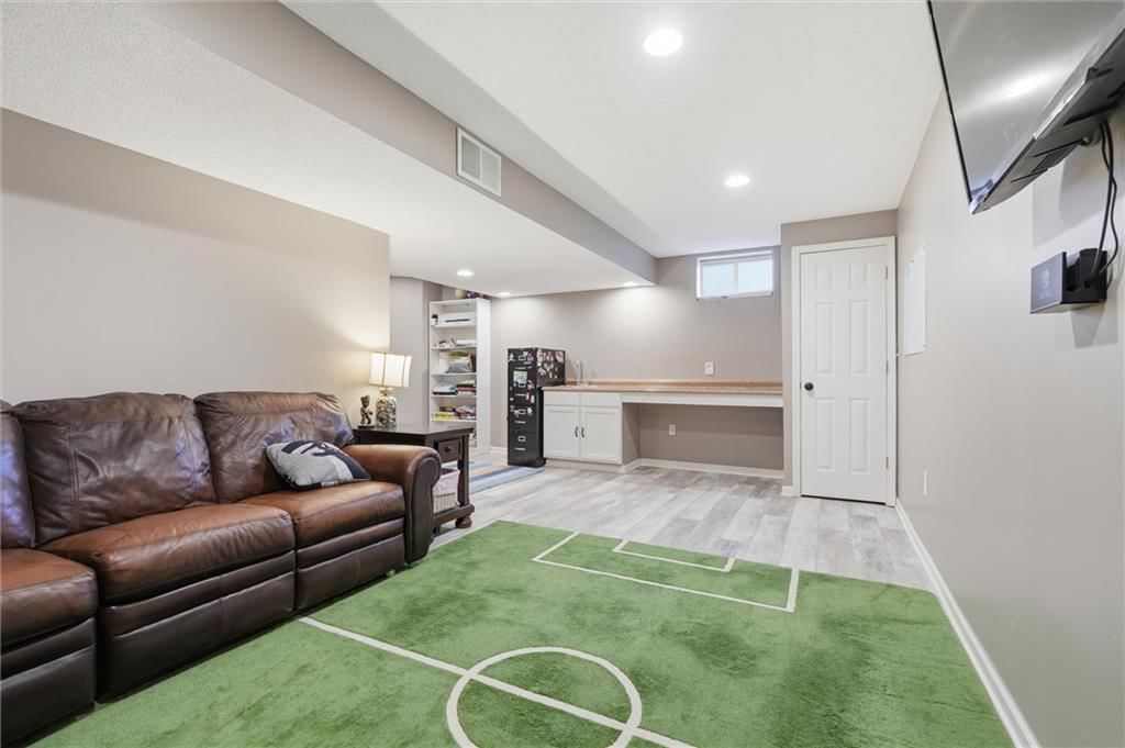16356 S Central Street — photo 33