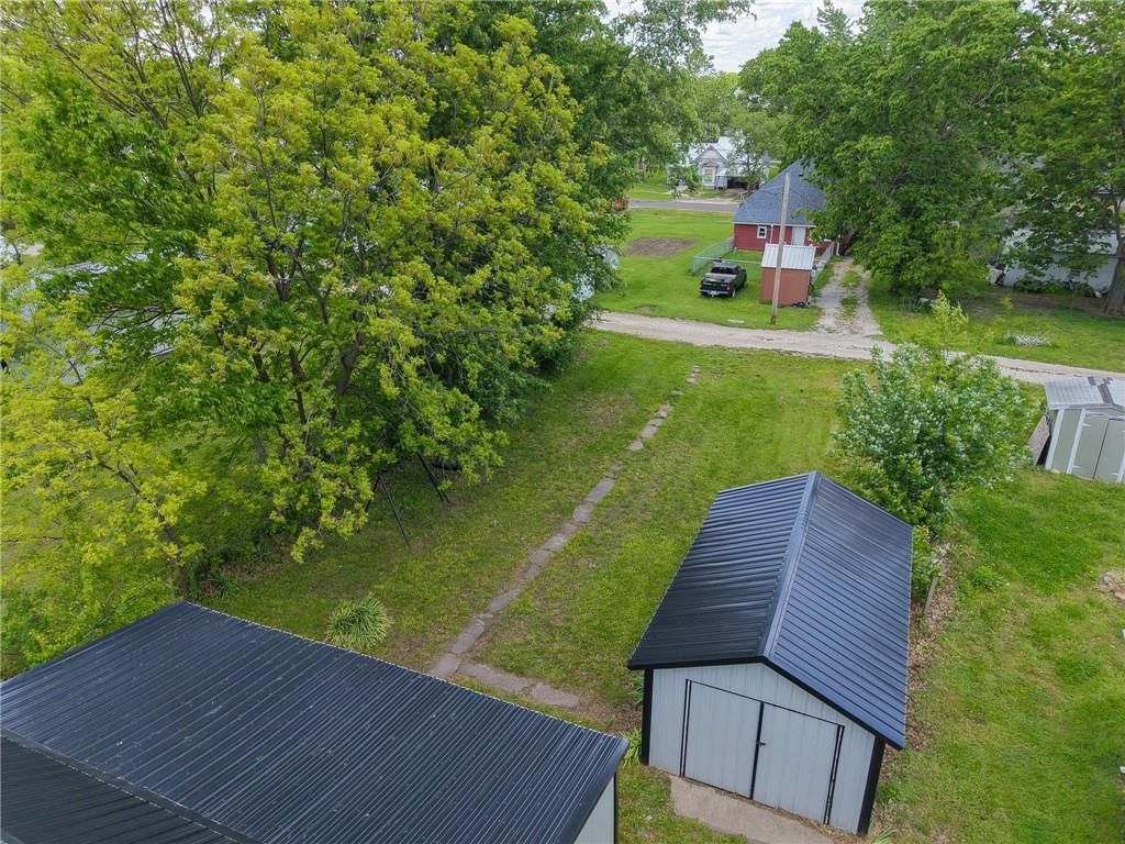 325 E Lake Street — photo 15