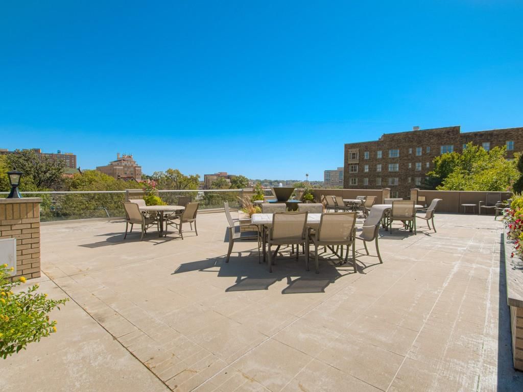 4545 Wornall Road — photo 41