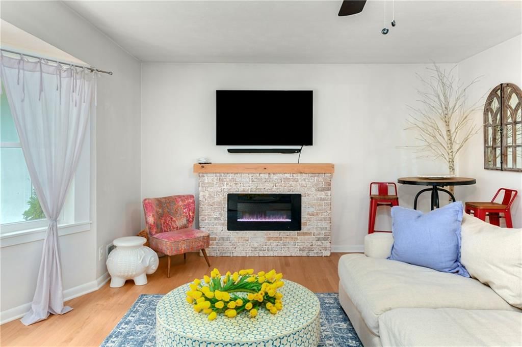 8735 Foster Lane — photo 9