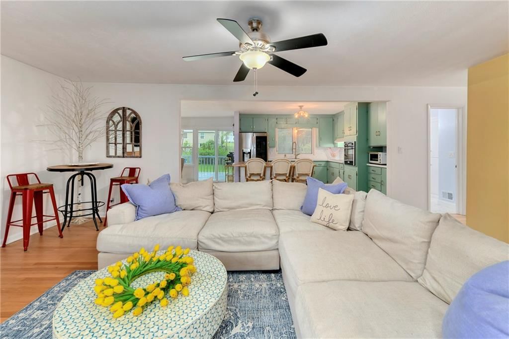 8735 Foster Lane — photo 12