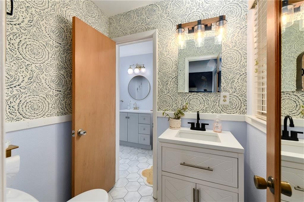 8735 Foster Lane — photo 31