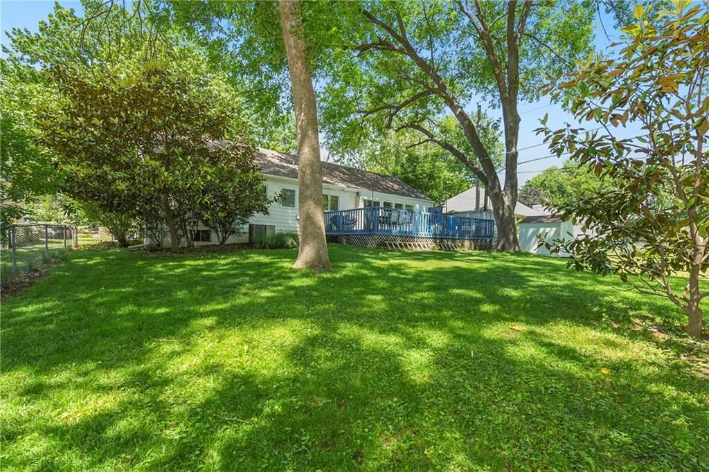 8735 Foster Lane — photo 34