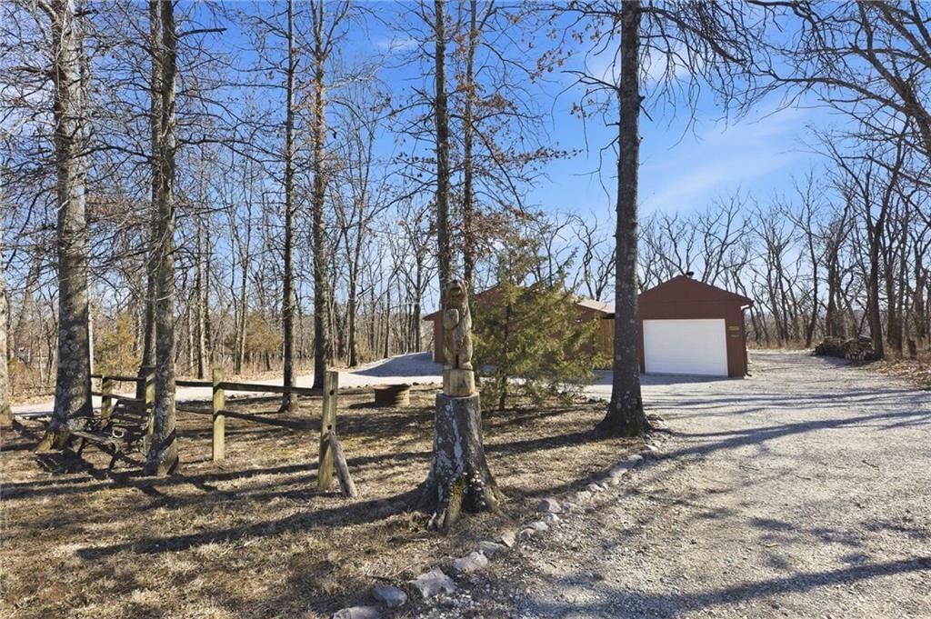 142 Spruce Drive — photo 44