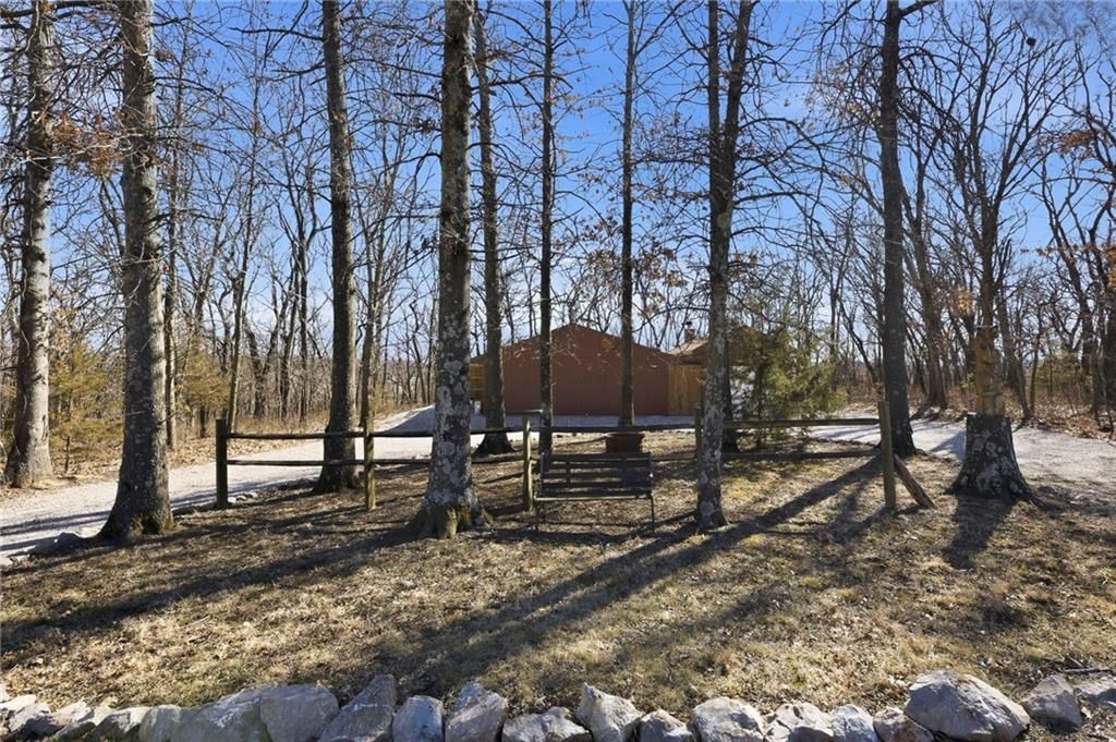 142 Spruce Drive — photo 45