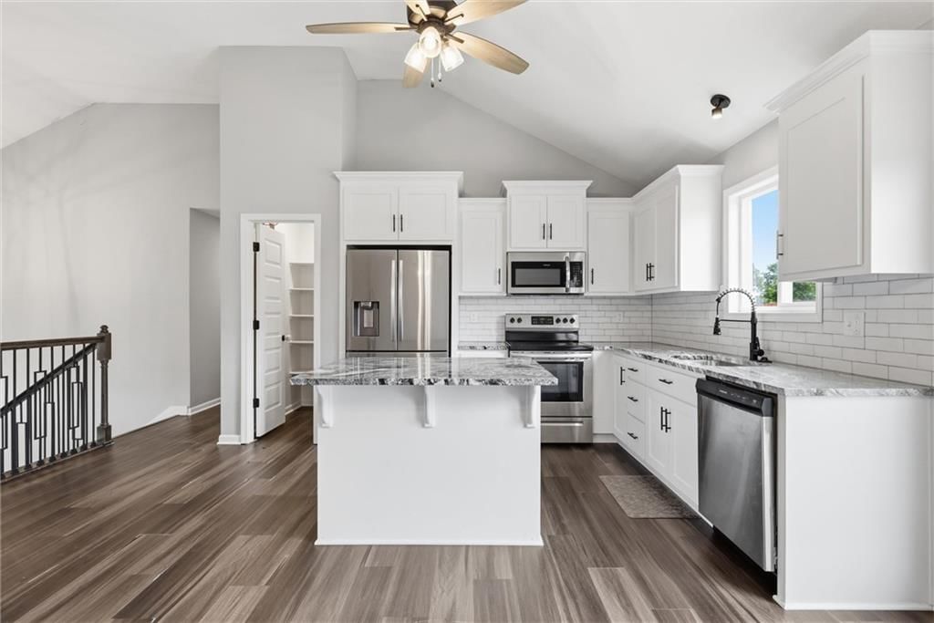 802 Wright Street — photo 10