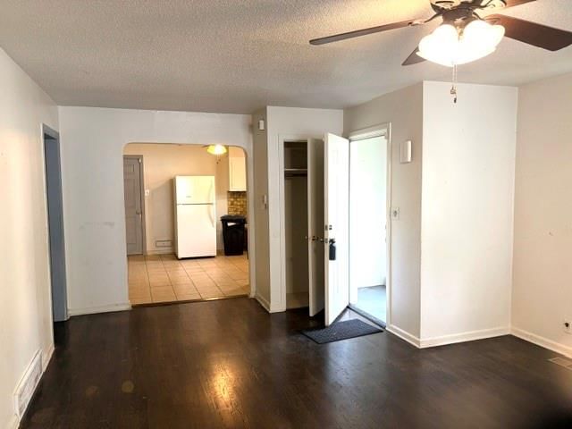 8444 Wayne Street — photo 3