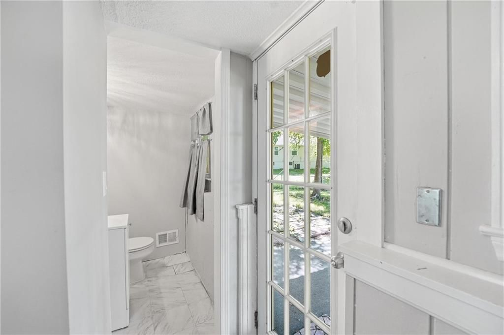 5107 N Highland Avenue — photo 25