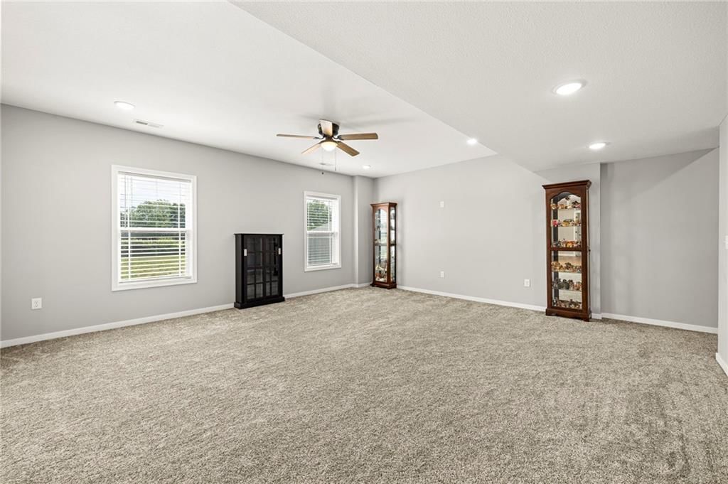 305 SW 11th Road — photo 36