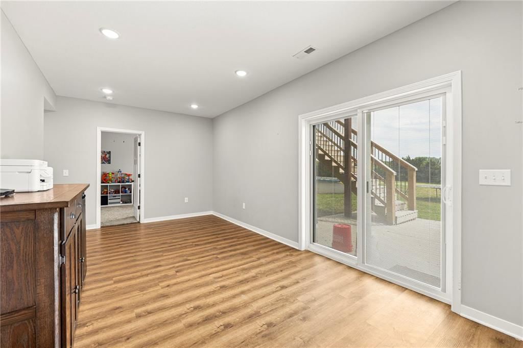 305 SW 11th Road — photo 39