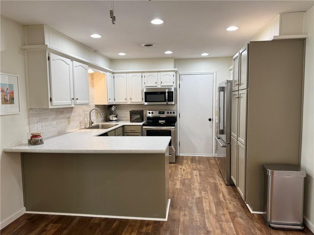 1014 wilson Street — photo 5