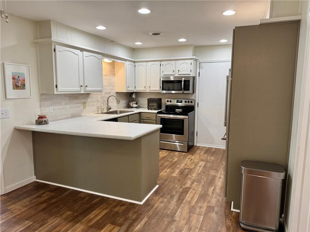 1014 wilson Street — photo 6