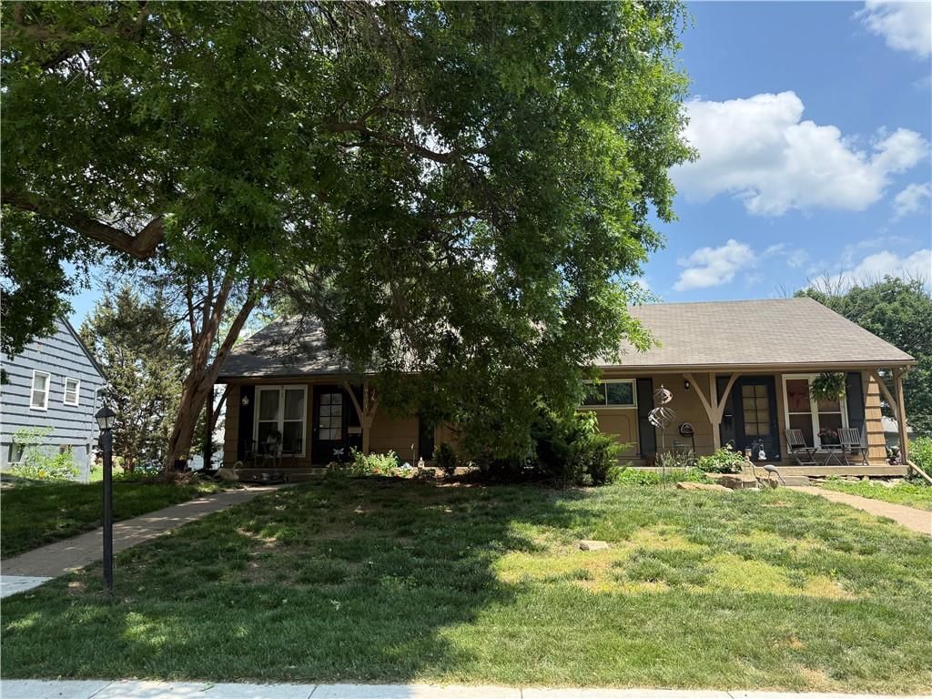 9401 Bluejacket Drive — photo 1