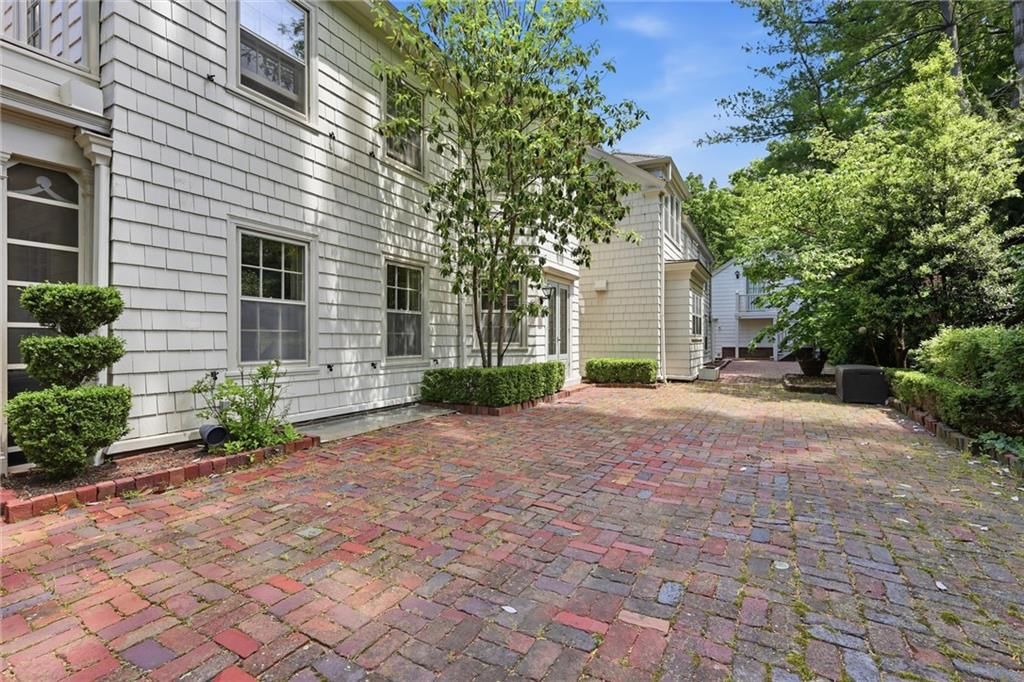1217 W 58th Street — photo 29
