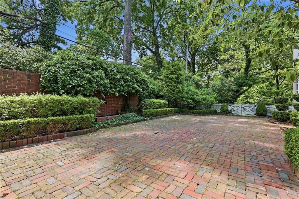 1217 W 58th Street — photo 30