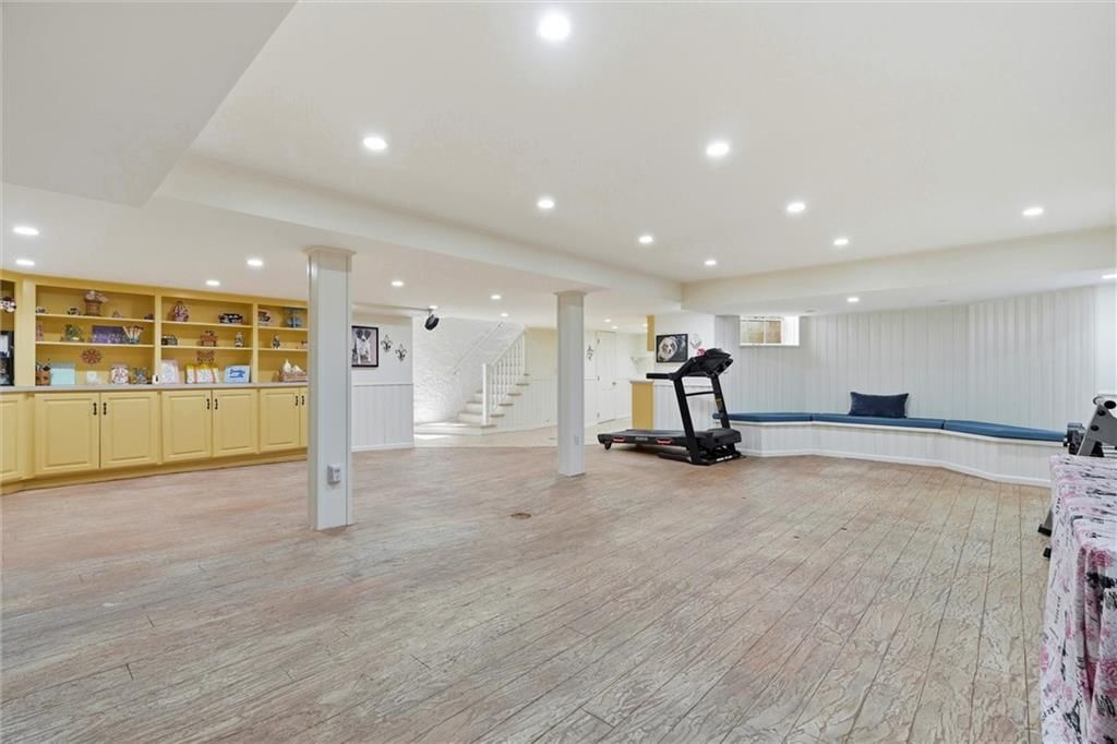 1217 W 58th Street — photo 48