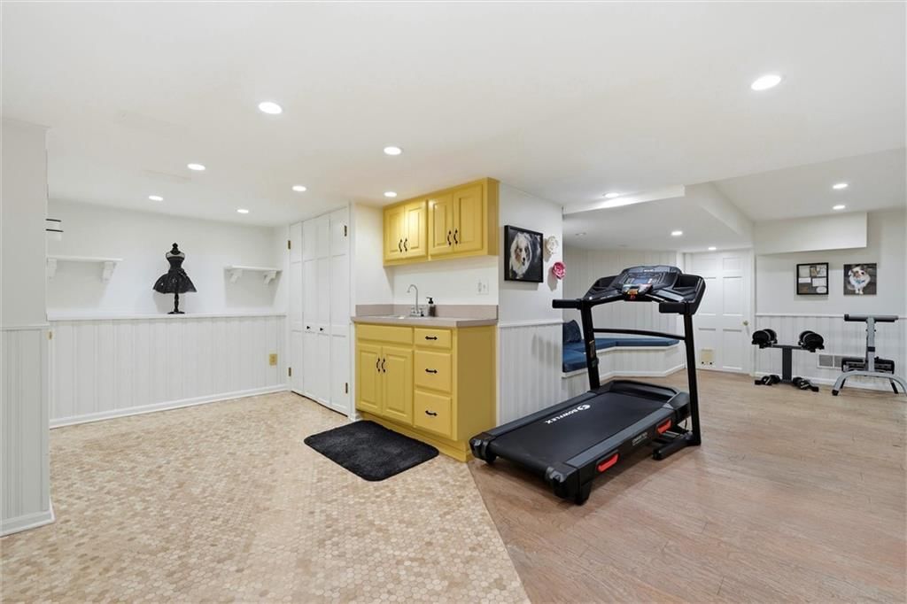 1217 W 58th Street — photo 49