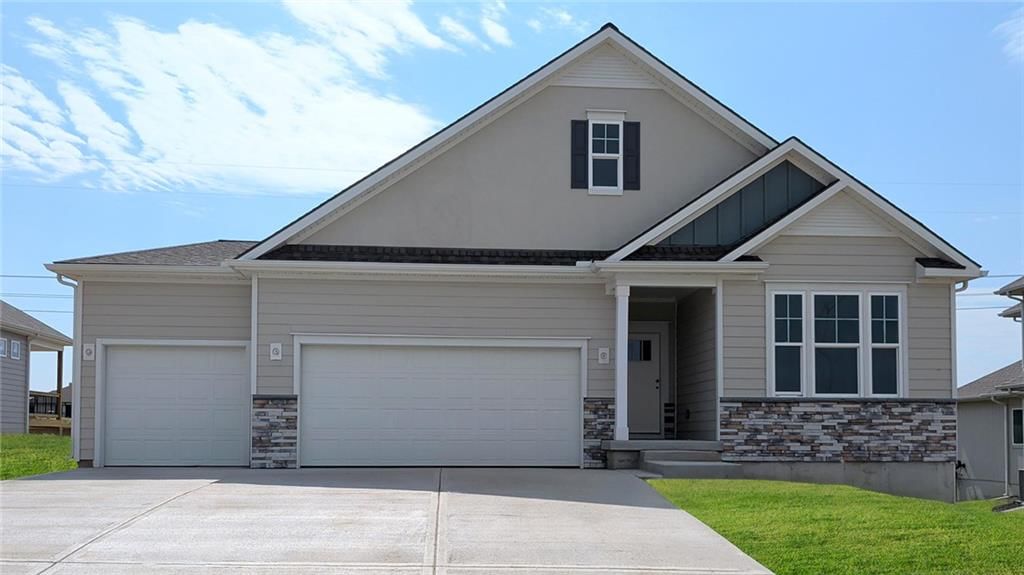 20941 W 188th Terrace, Spring Hill, KS