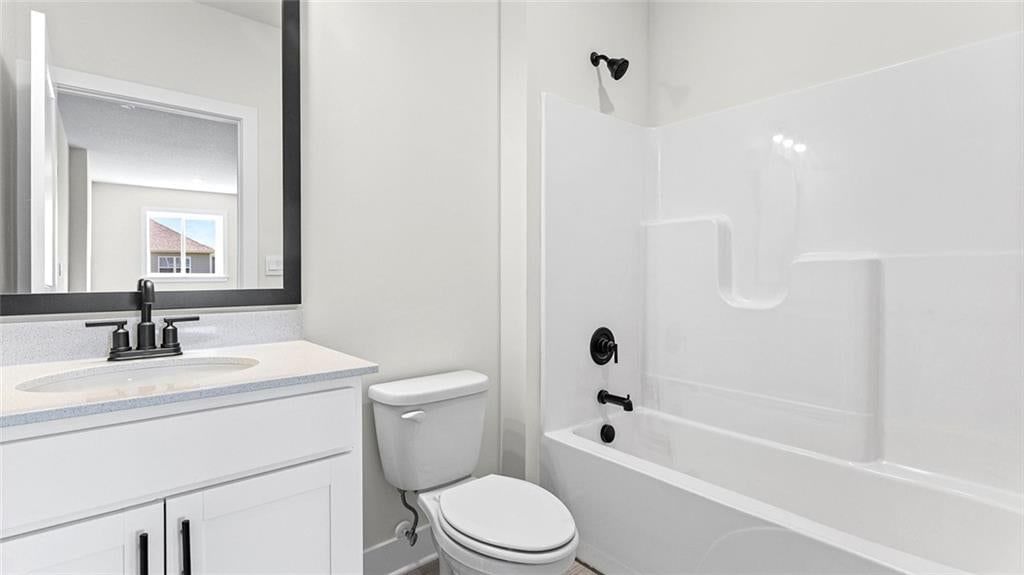 Photo 36 of 43 - 20941 W 188th Terrace, Spring Hill, KS 66083
