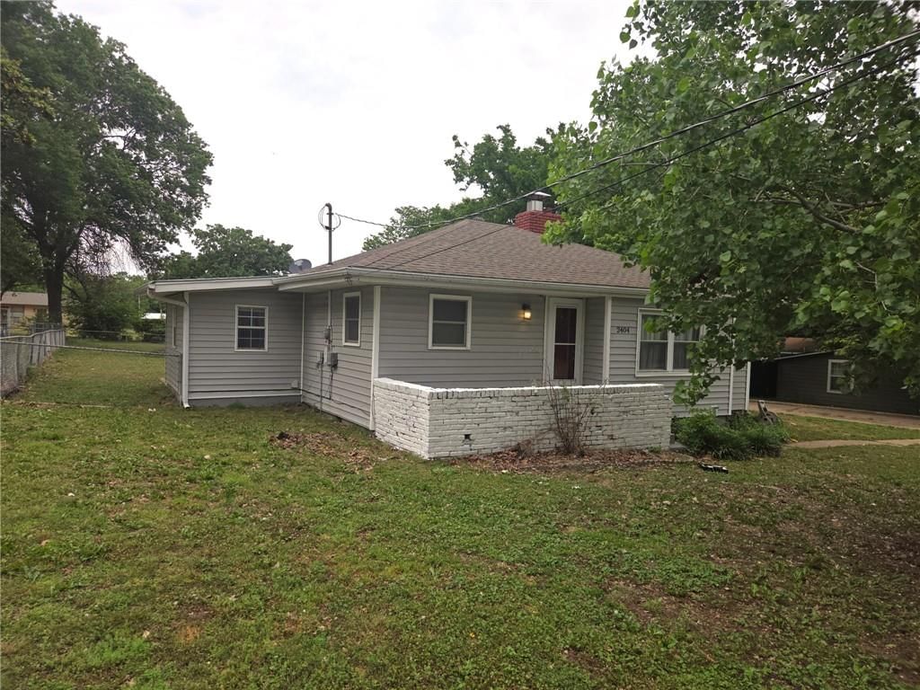 2404 Morgan Street — photo 2