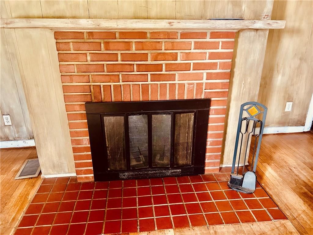 2404 Morgan Street — photo 6