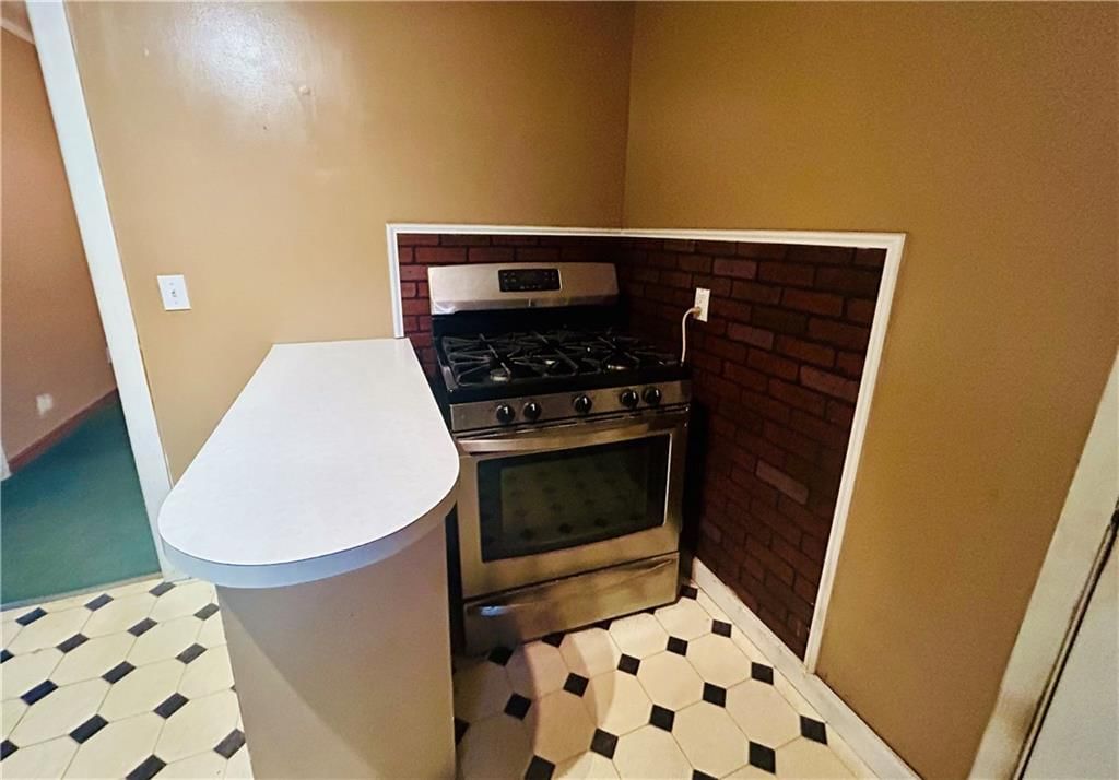 2404 Morgan Street — photo 9