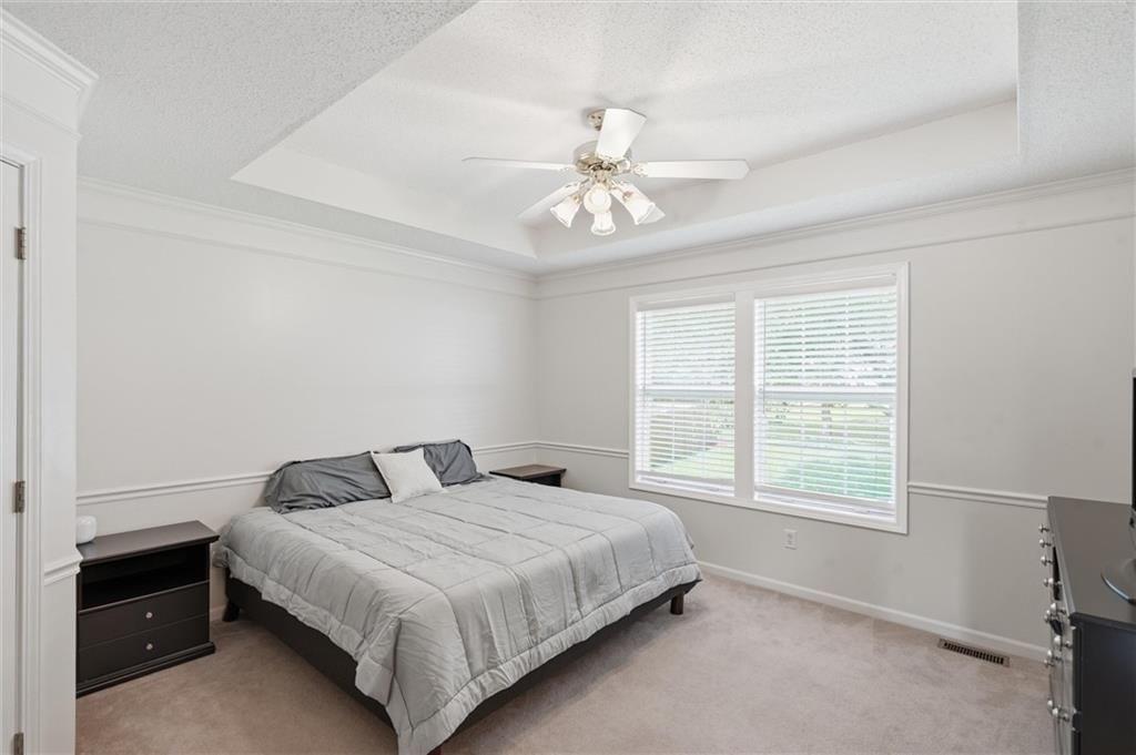 200 N Highland Drive — photo 13
