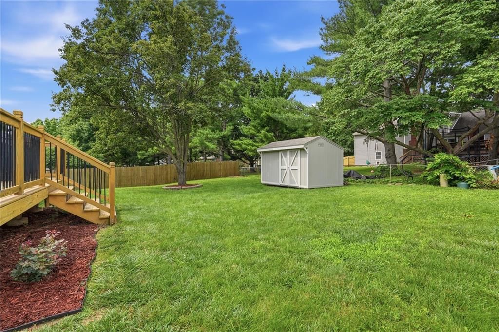 200 N Highland Drive — photo 27