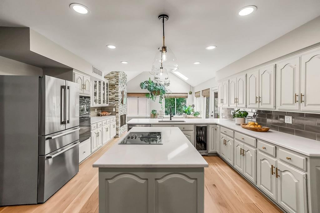 12325 Mission Road — photo 7