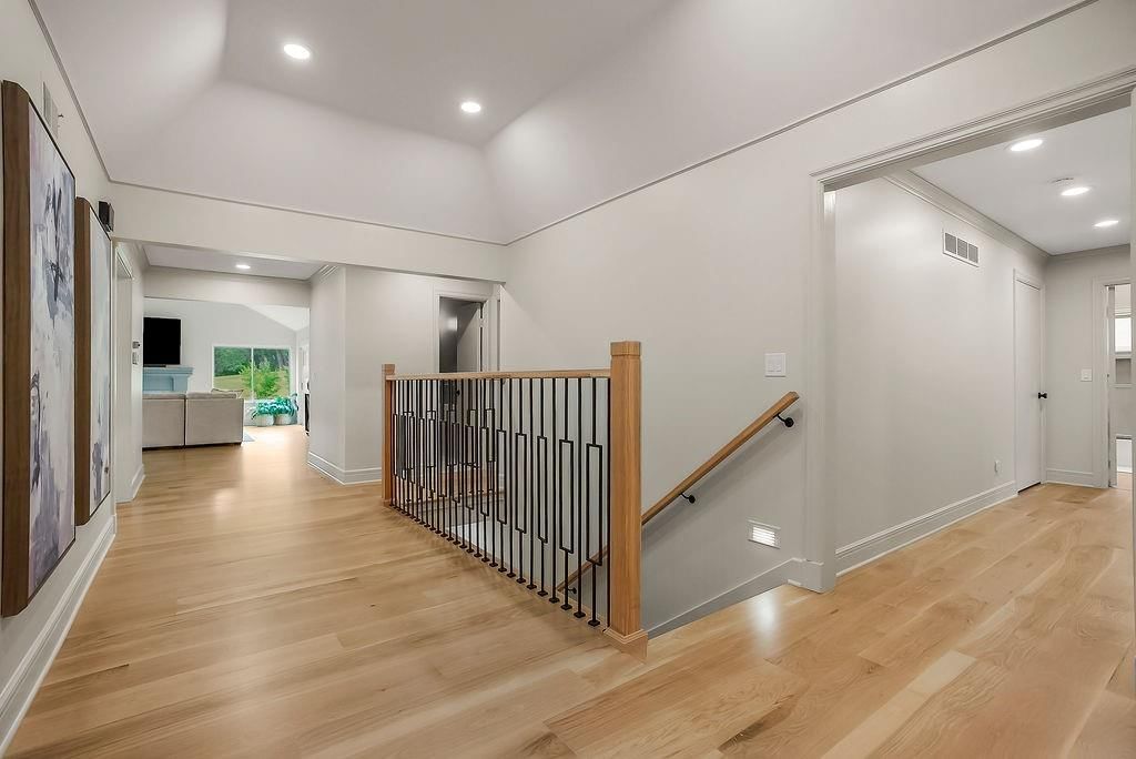12325 Mission Road — photo 19