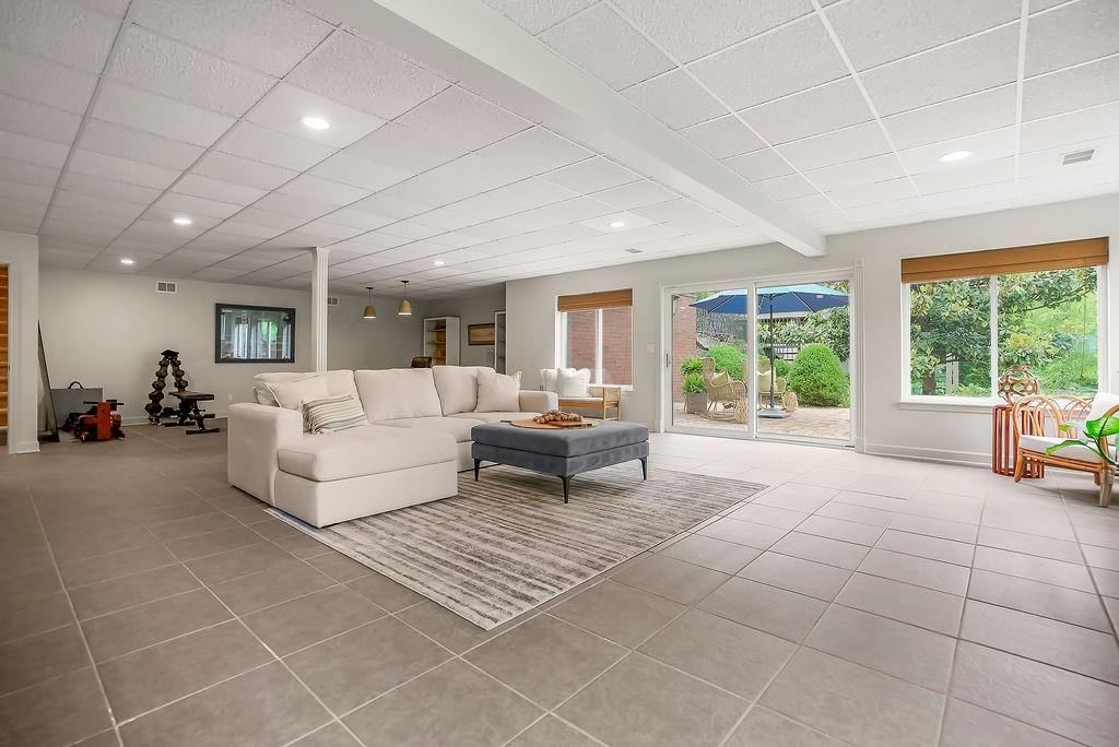 12325 Mission Road — photo 46
