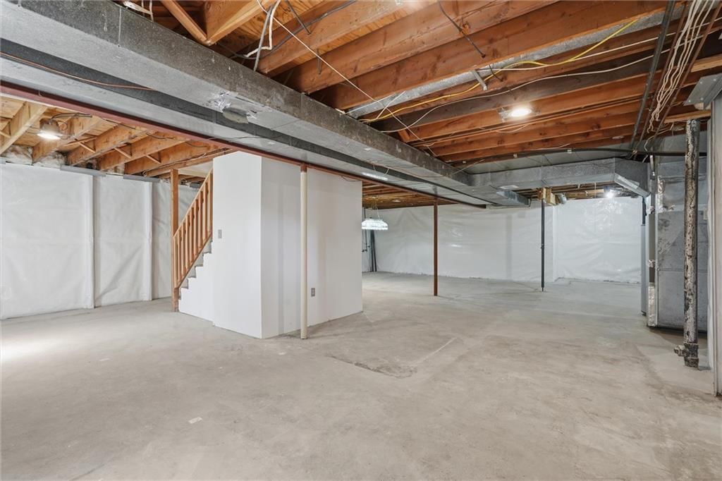 12841 Pembroke Circle — photo 33