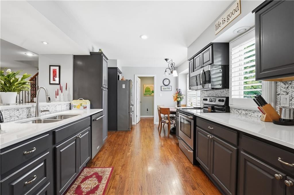 4306 W 111TH Terrace — photo 12
