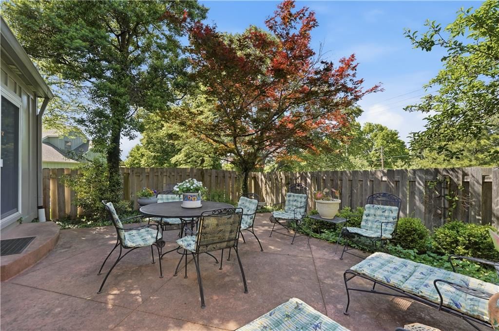 4306 W 111TH Terrace — photo 38