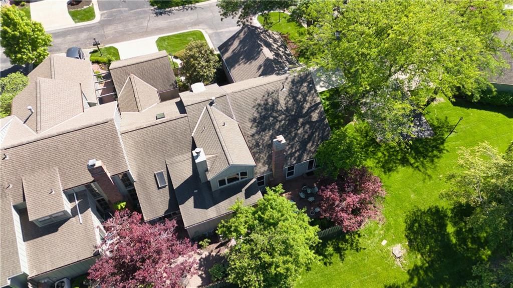 4306 W 111TH Terrace — photo 47