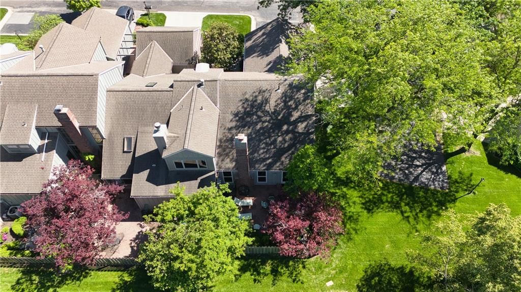 4306 W 111TH Terrace — photo 48