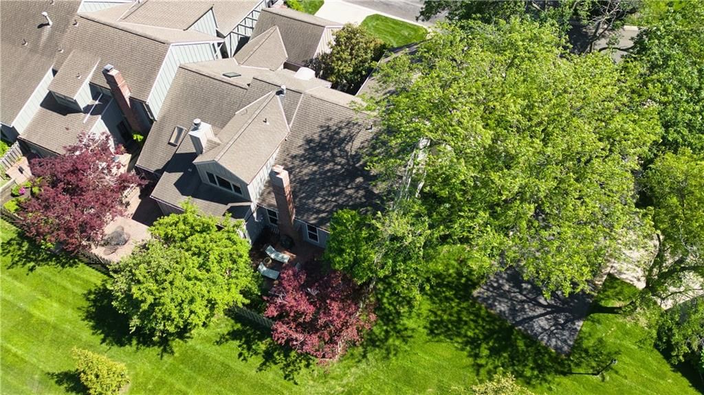 4306 W 111TH Terrace — photo 49