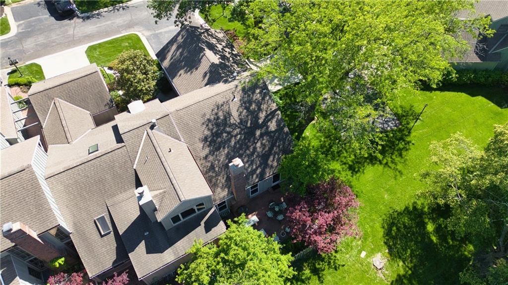 4306 W 111TH Terrace — photo 50