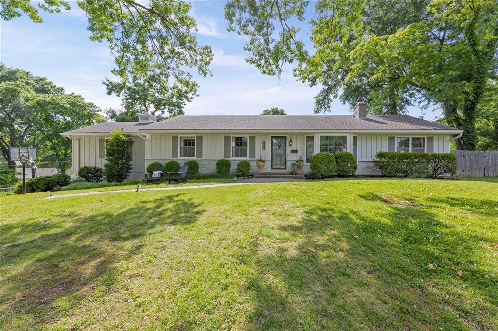 9718 Belinder Road — photo 1