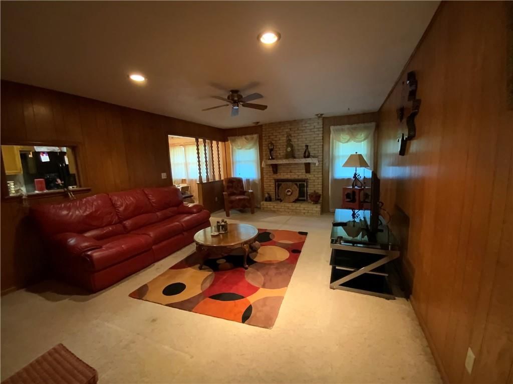 1507 N 82 Terrace — photo 7