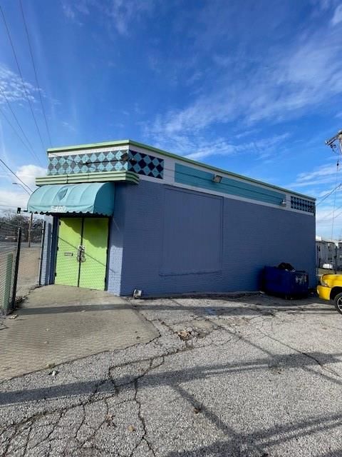 5400 E 12th Street — photo 2