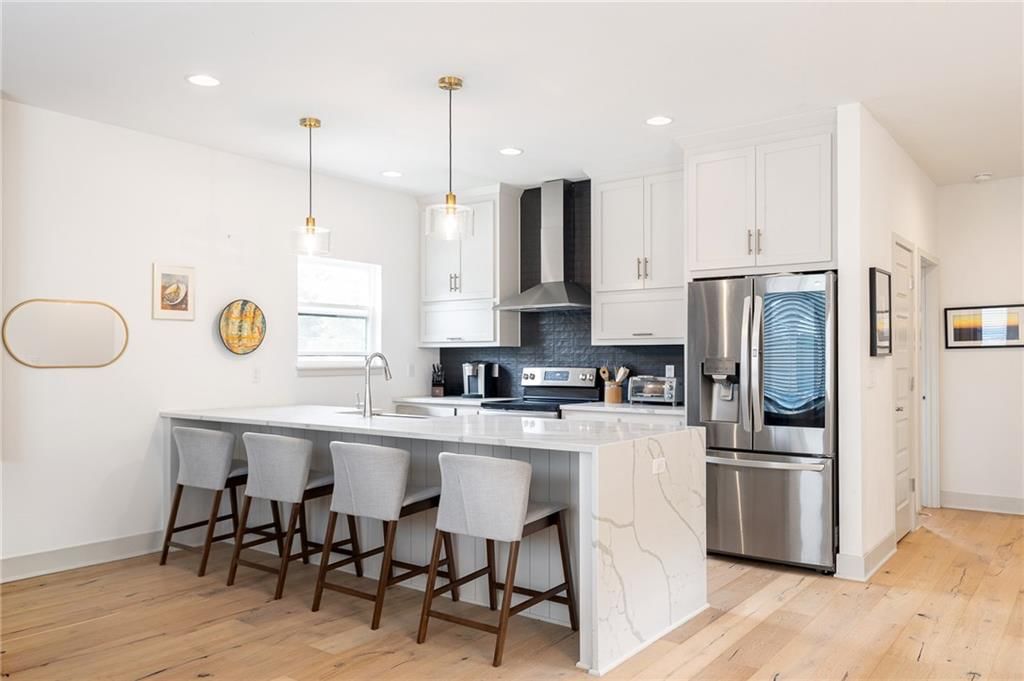 1301 E 41st Street — photo 32