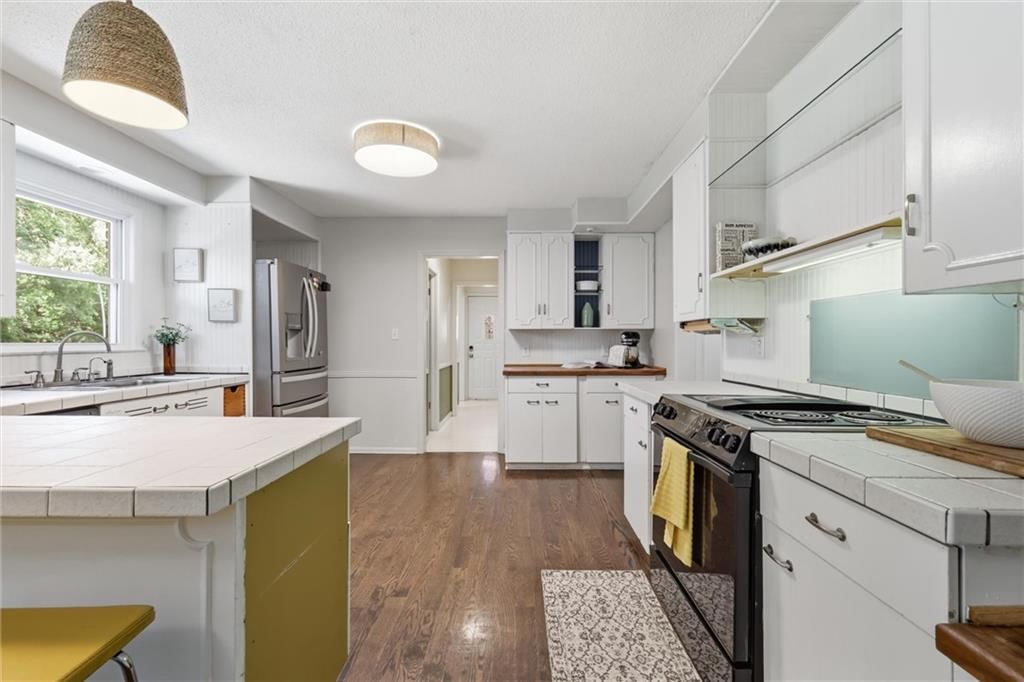 1110 W 113TH Street — photo 19