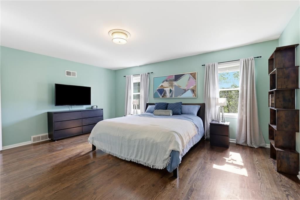 1110 W 113TH Street — photo 26