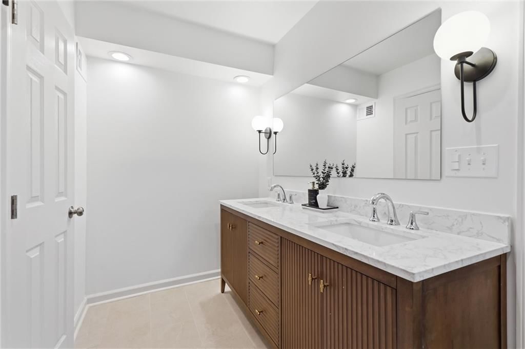 1110 W 113TH Street — photo 36