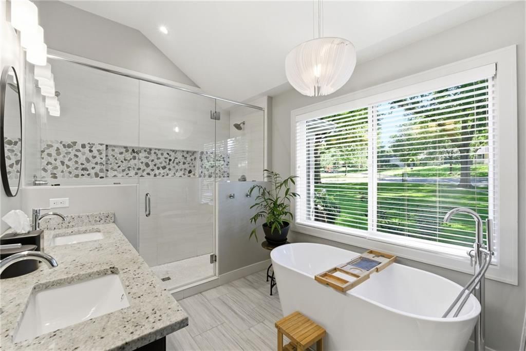 10404 Lee Boulevard — photo 32