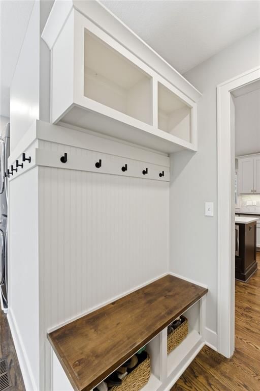 10404 Lee Boulevard — photo 44