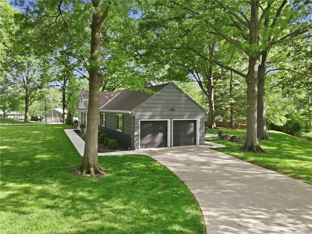 10404 Lee Boulevard — photo 67
