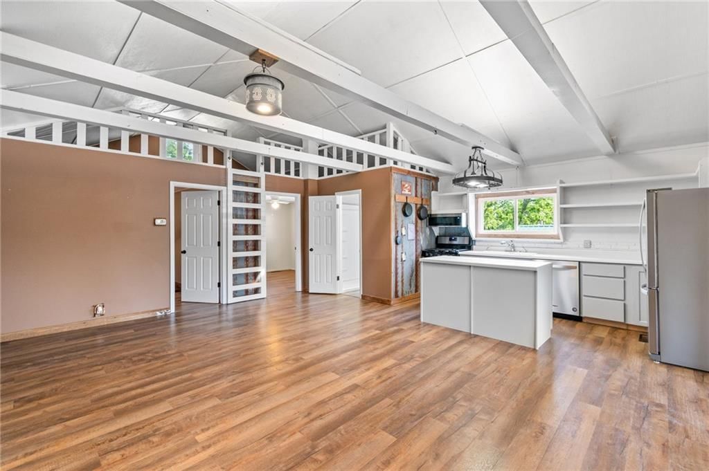 31425 Chance Avenue — photo 8