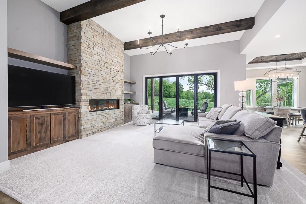 Photo 6 of 52 - 10000 Hollingsworth Road, Kansas City, KS 66109